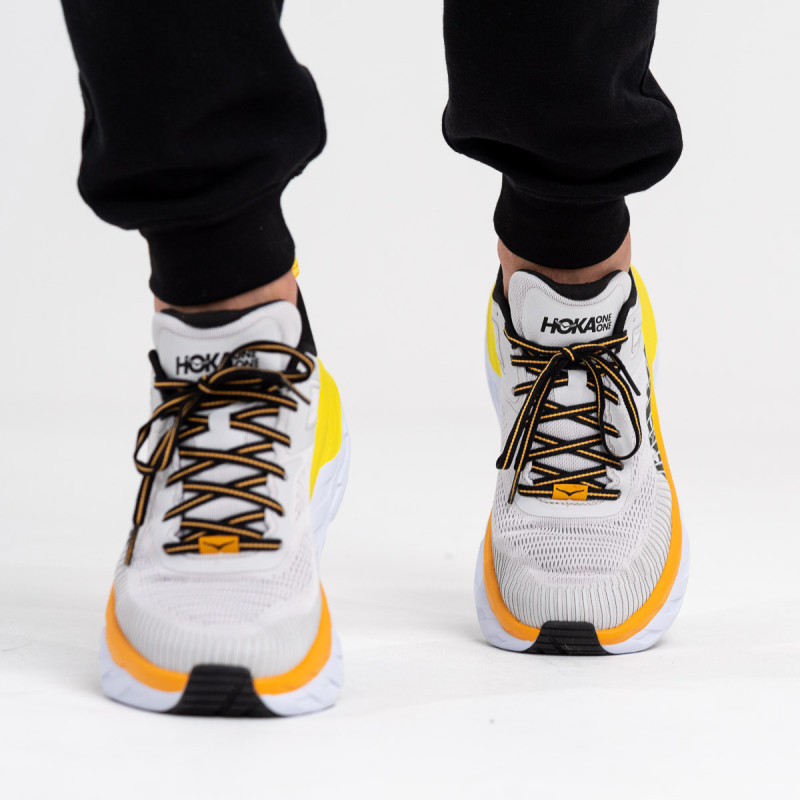 Hoka Bondi 7 