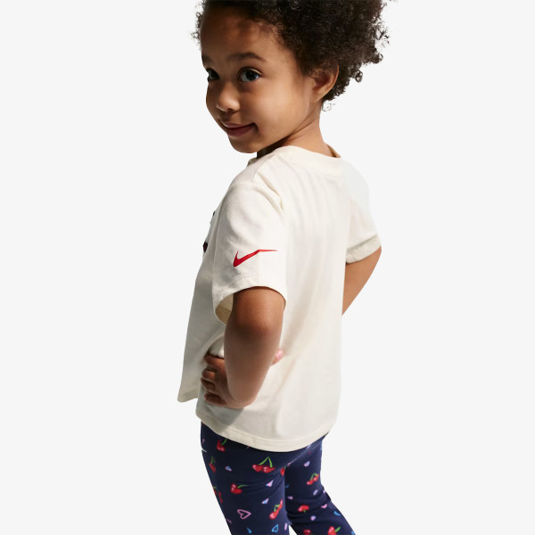 Nike NKG CHERRY NIKE BOXY TEE 