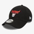 New Era GRADIENT INFILL 9FORTY® CHICAGO BULLS 