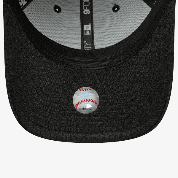 New Era Flawless Mesh 9FORTY 