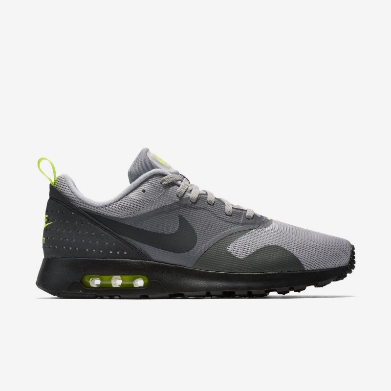 Nike 705149-015-NIKE AIR MAX TAVAS 