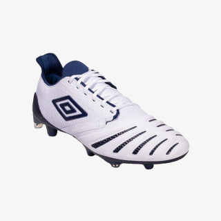 Umbro UX Accuro III Pro 