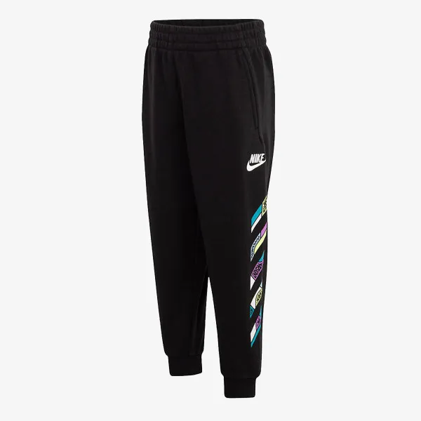Nike Outside the lines 