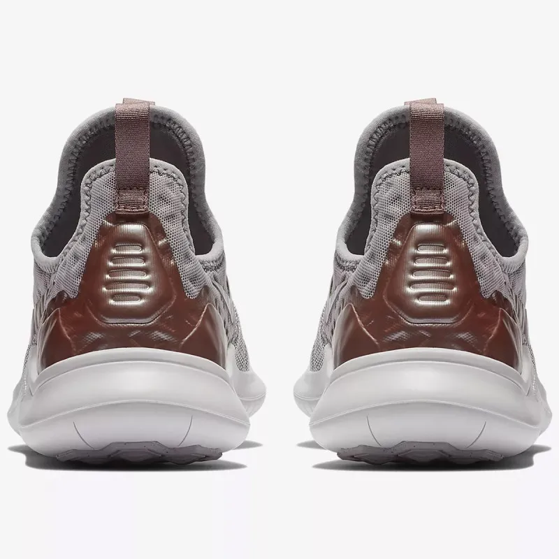 Nike WMNS NIKE FREE TR 8 LM 