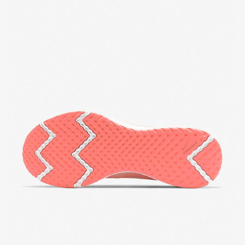 Nike WMNS NIKE REVOLUTION 5 