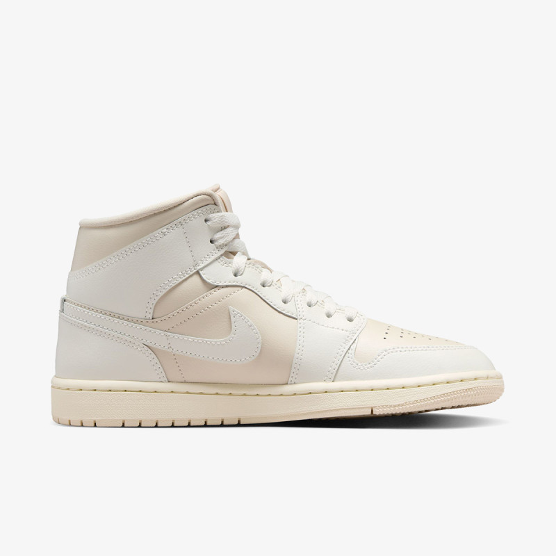 Nike WMNS AIR JORDAN 1 MID 