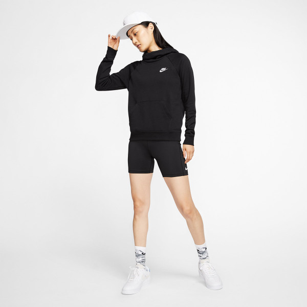 Nike Essentials 
