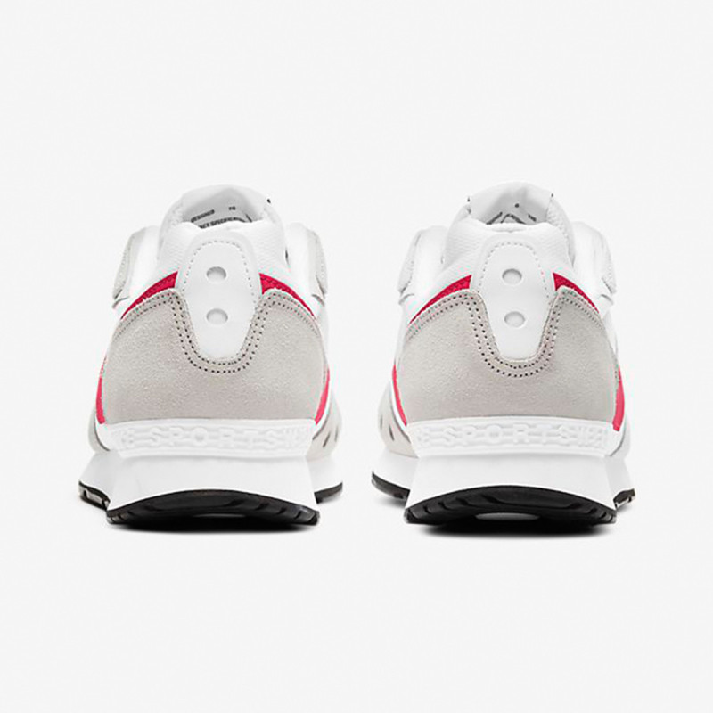 Nike Venture Runner 