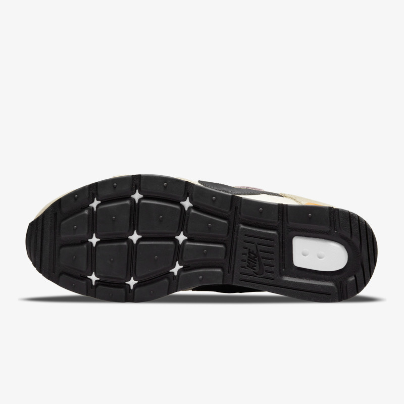 Nike Venture Runner 