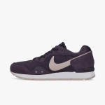 Nike Venture Runner 