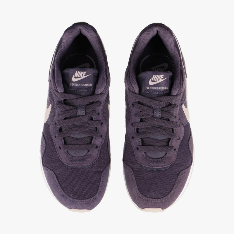 Nike Venture Runner 