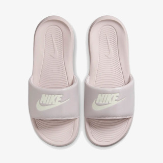 Nike Victori One 