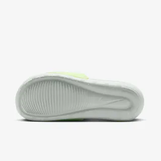Nike Victori One 