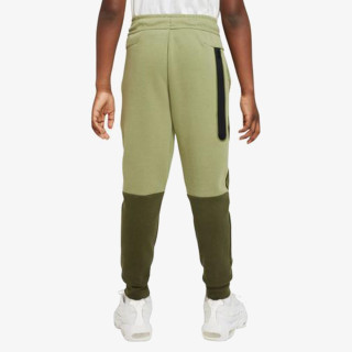 Nike Sportswear Tech 