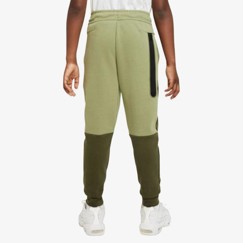 Nike Sportswear Tech 