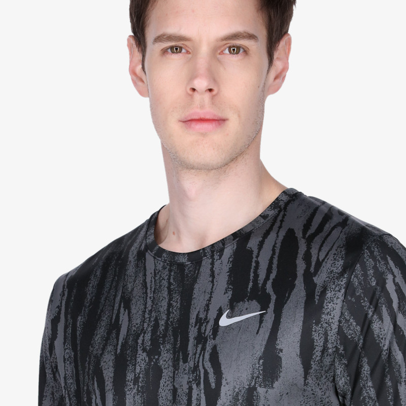 Nike M NK DF MILER TOP SS WR PR 