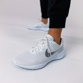 Nike W REVOLUTION 6 NN 