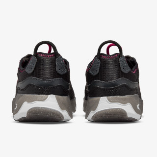 Nike REACT LIVE SE BG 