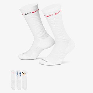 Nike Everyday Plus Cushioned 