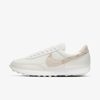 Nike WMNS DBREAK AX 