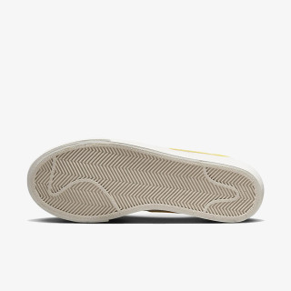 Nike W BLAZER LOW PLATFORM 