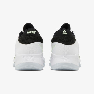 Nike ZOOM FREAK 4 