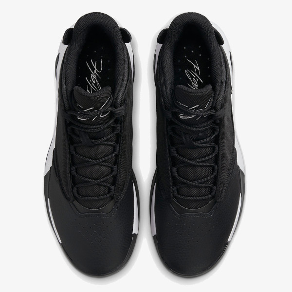 Nike Jordan Max Aura 4 
