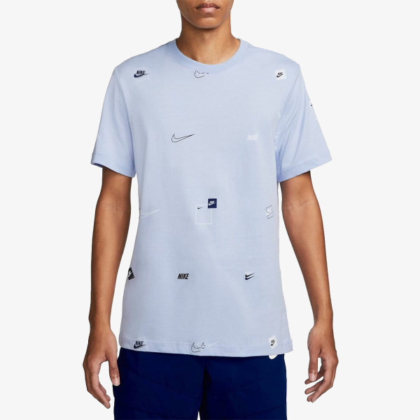 Nike Sportswear 