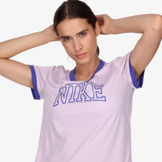 Nike Dri-FIT Swoosh 