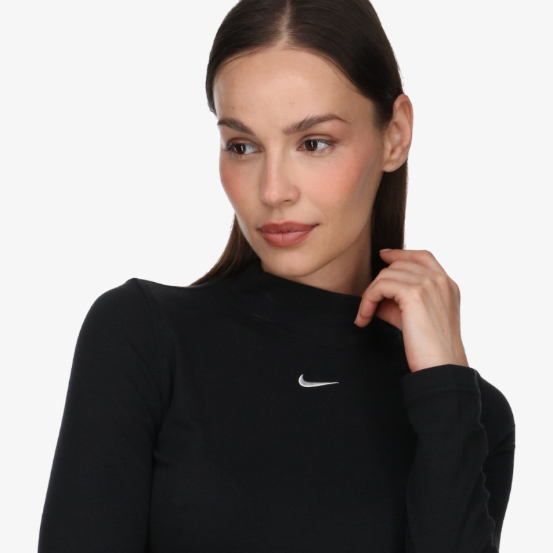 Nike Essentials 