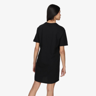 Nike Essential 