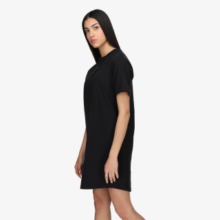 Nike Essential 