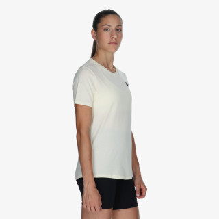 Nike Sportswear Club Essentials 