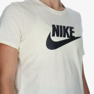 Nike Sportswear Essentials 