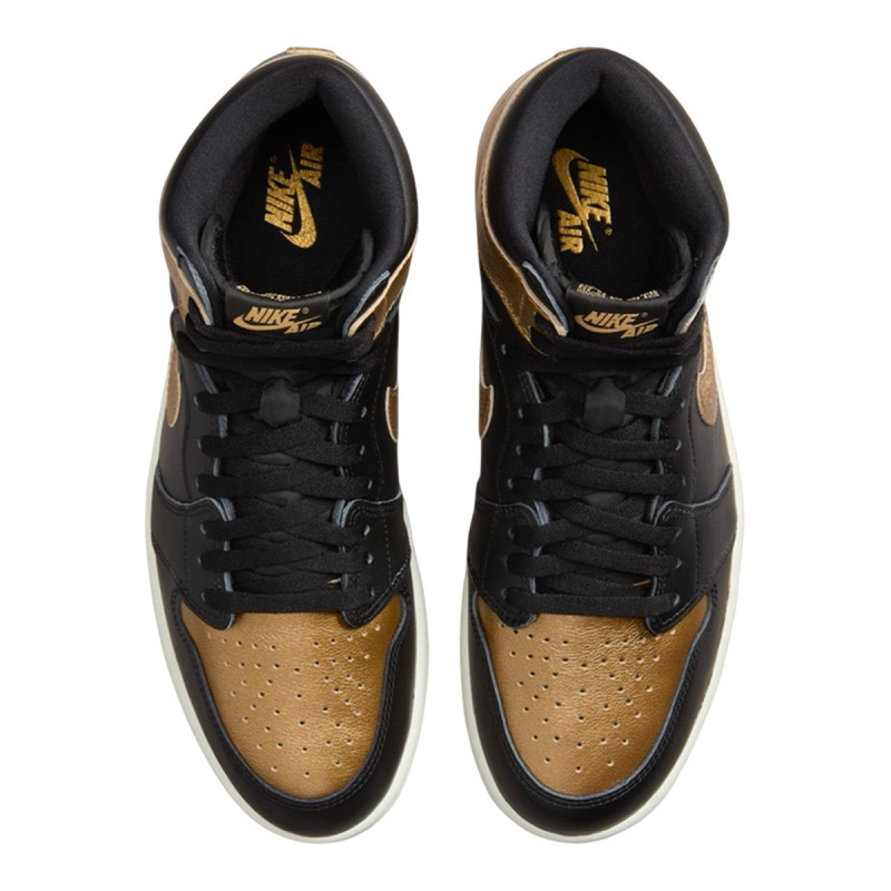 Nike AIR JORDAN 1 RETRO HI OG RMSTD 