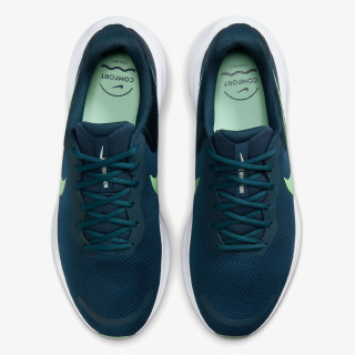 Nike Revolution 7 