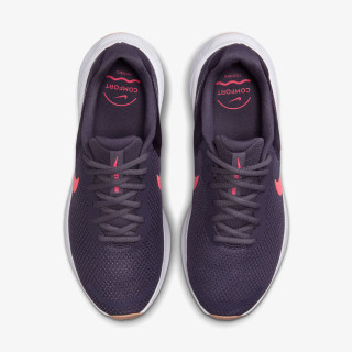 Nike Revolution 7 