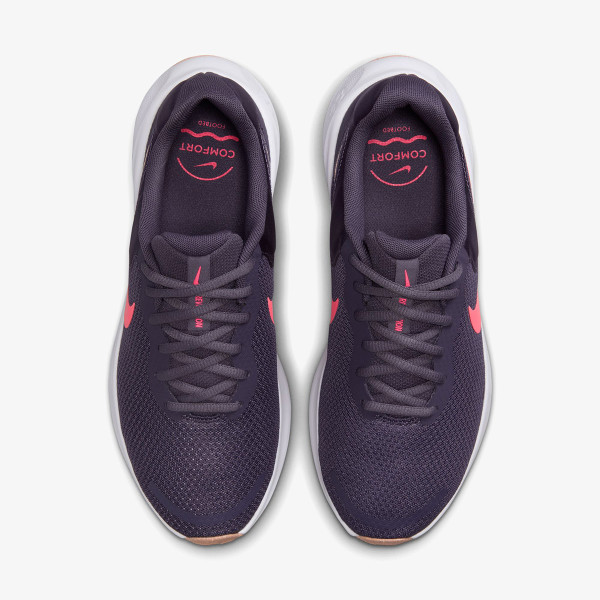 Nike Revolution 7 