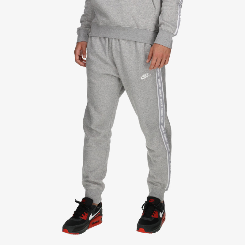 Nike Club Fleece 