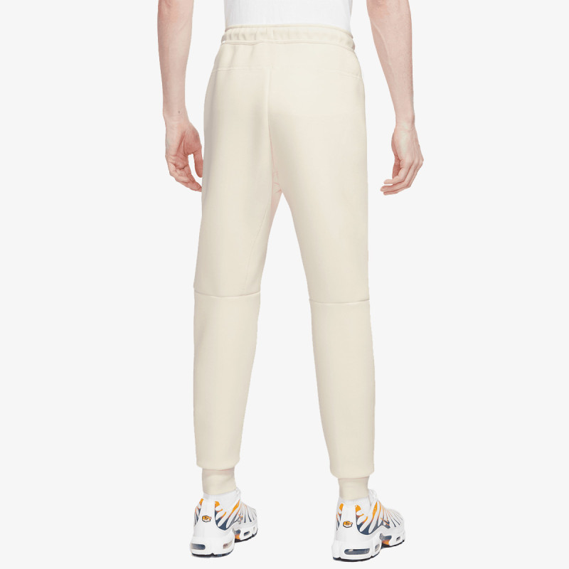 Nike Sportswear Tech Fleece 