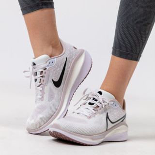 Nike W NIKE VOMERO 17 