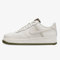 Nike AIR FORCE 1 '07 LV8 