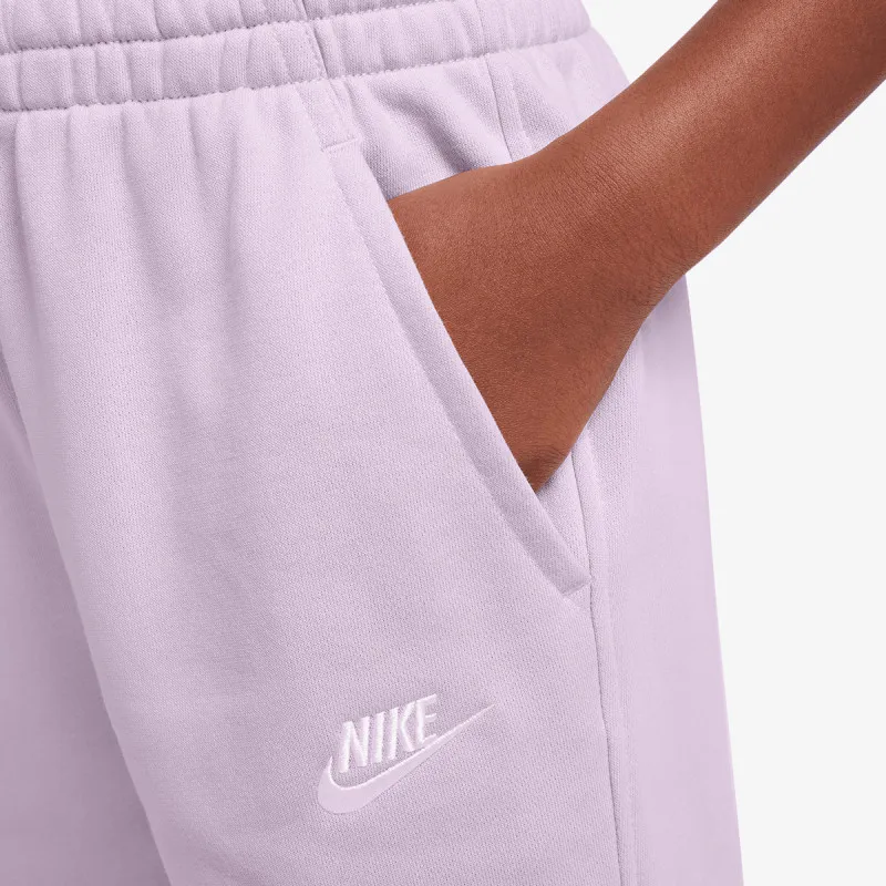 Nike Club 