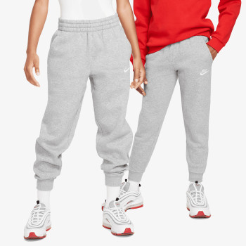 Nike Sportswear Club 