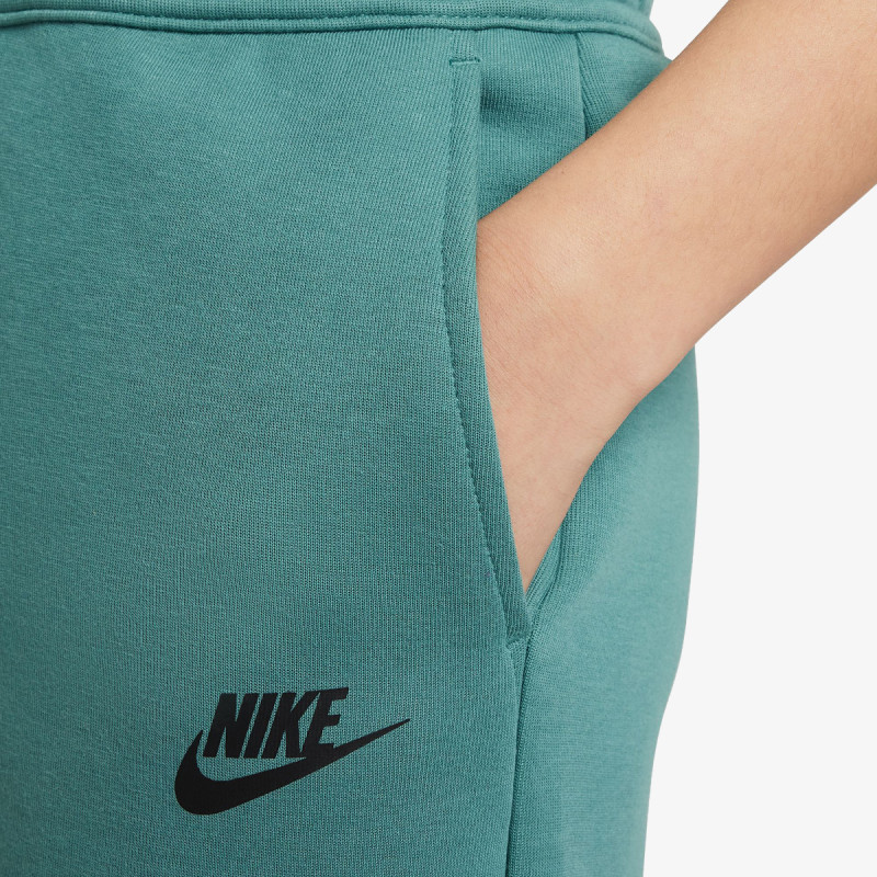 Nike Tech Fleece 