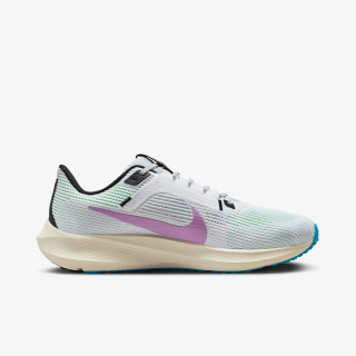 Nike Fast Swoosh 