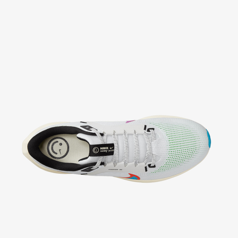 Nike Fast Swoosh 
