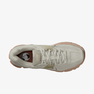 Nike W NIKE ZOOM VOMERO 5 