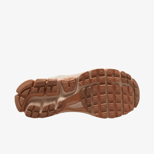 Nike W NIKE ZOOM VOMERO 5 