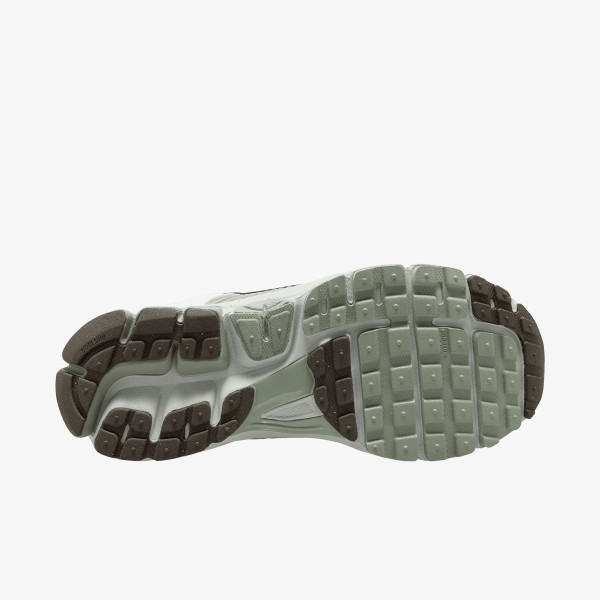 Nike W NIKE ZOOM VOMERO 5 